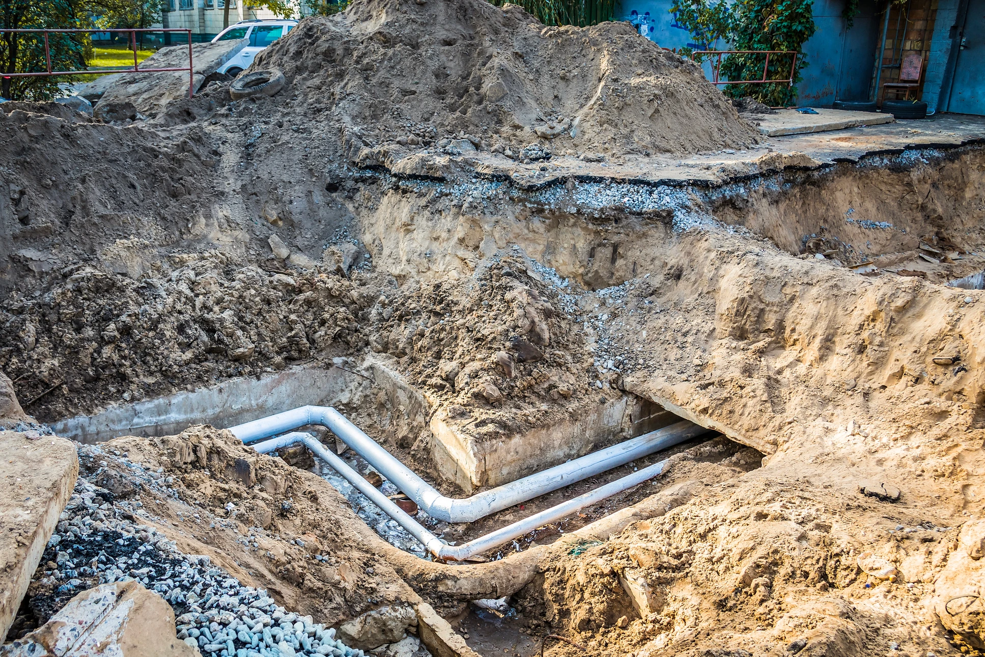 canalisation d'égout en plastique pvc dans le sol